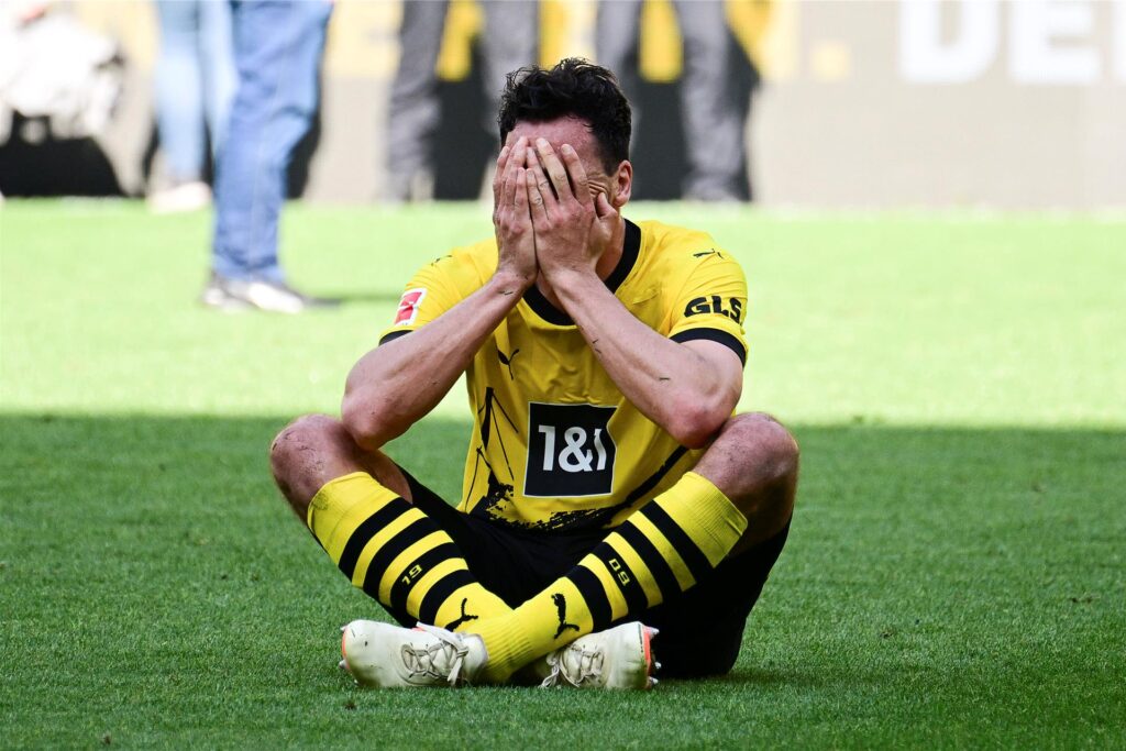 Große Trauer bei den BVB-Profis und Fans.