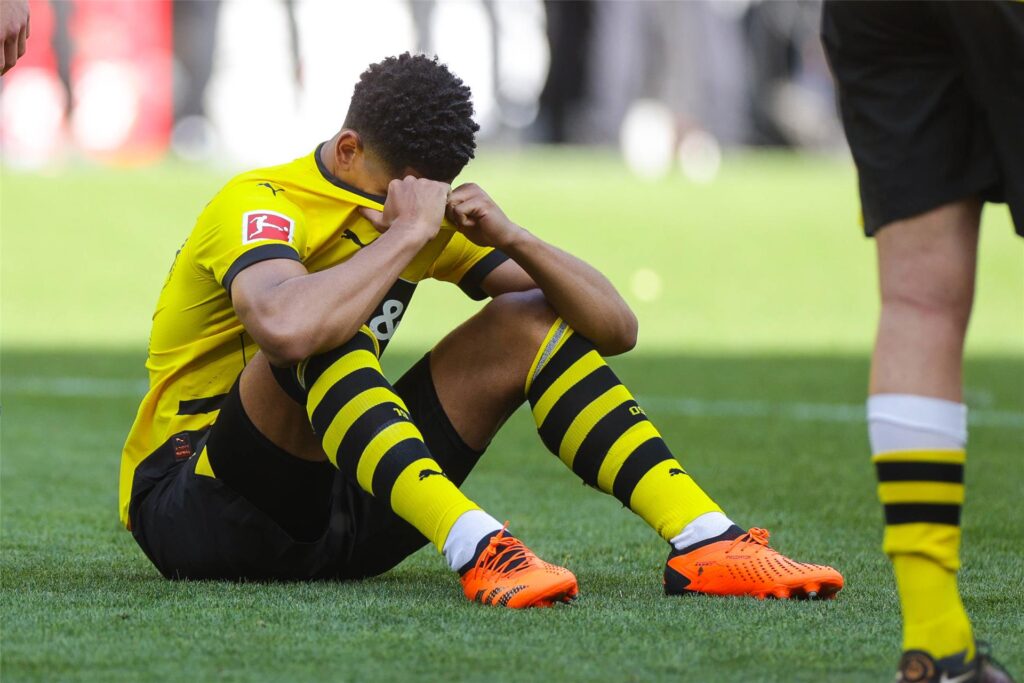 Große Trauer bei den BVB-Profis und Fans.