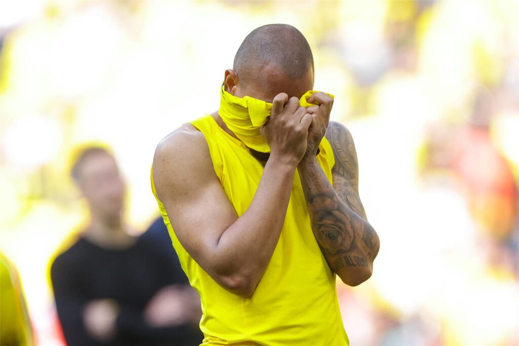 Große Trauer bei den BVB-Profis und Fans.