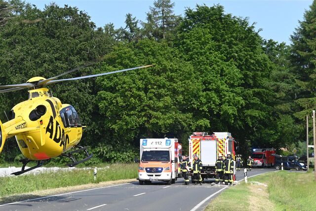 Mehrere Menschen wurden bei dem Unfall auf der Halterner Straße verletzt.