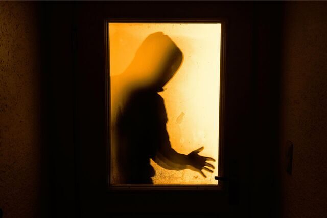 Nach einem bewaffneten Raubüberfall in einer Wohnung in Recklinghausen ist ein Mann aus Datteln am Bochumer Landgericht verurteilt worden. (Symbolbild)