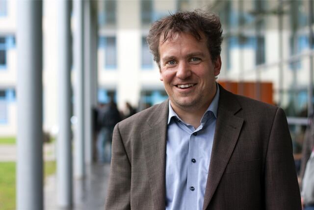 Prof. Dr. Dierk Borstel forscht an der FH Dortmund unter anderem zu Extremismus-Themen.