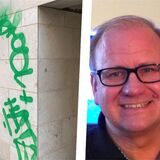 Die Montage zeigt eine mit Graffiti verunzierte Hausfassade in Recklinghausen und Malermeister Markus Pocholeck.