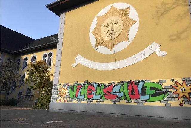 Die Wilhelmschule ist eine von zehn Regel-Grundschulen in Castrop-Rauxel. Hier gehen Tag für Tag rund 300 Kinder zur Schule.