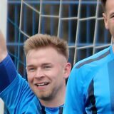 Dietrich Liskunov (l.) will mit dem FC Brünninghausen über die Relegation aufsteigen.