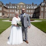 Laura Eßmann und Dominic Kaltweier haben am Schloss Nordkirchen geheiratet.
