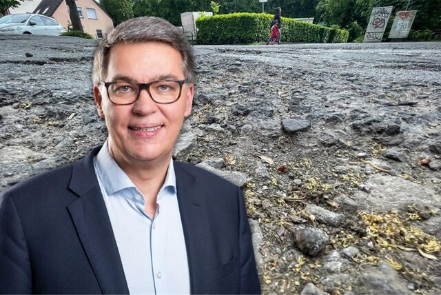 So wie die Straße Am Bruchheck in Hörde präsentieren sich etliche Dortmunder Straßen. OB Westphal will dem Tiefbauamt nun Dampf machen.