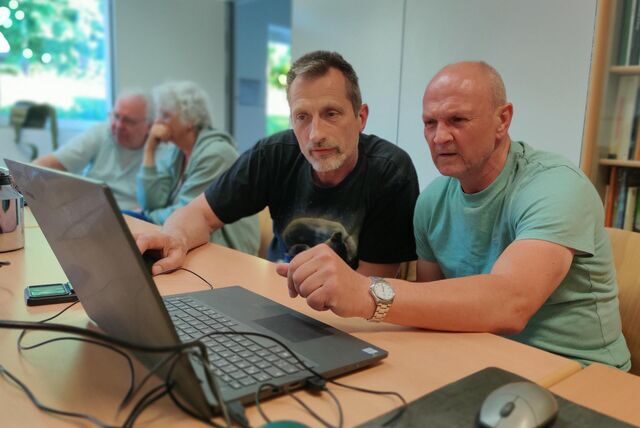 Zweimal im Monat trifft sich der Computerclub in der Ickerner Agora.