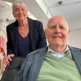 Karin (80) und Dr. Friedrich Gastreich (85), einst Zahnarzt an der Wittener Straße, beim Besuch in der Redaktion im Mai 2023.