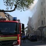 Feuerwehr, Polizei und Rettungsdienst waren am Donnerstag (8.6.) wegen eines Wohnungsbrands an der Haydnstraße im Einsatz.