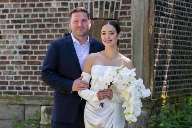 Laura Vaccaro und Andreas Grolik gaben sich auf Schloss Bladenhorst in Castrop-Rauxel das Ja-Wort.