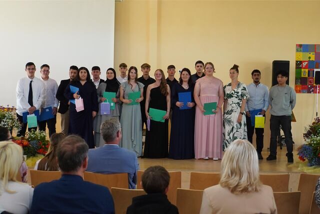 Die Abschlussschüler der Klasse 10A1 der Paul-Gerhardt-Schule in Oer-Erkenschwick