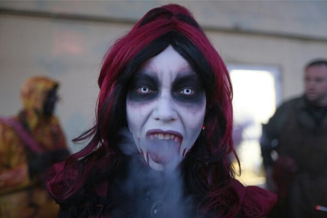 Horror-Darsteller an Halloween im Bottroper Movie Park