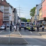 Eine Massenschlägerei sorgte am 15.6.2023 ab 17.45 Uhr für einen Großeinsatz mit rund 100 Polizei- und Rettungskräften an der Wartburgstraße in Castrop-Rauxel.