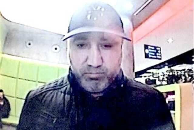 Das Foto zeigt einen unbekannten Mann, nach dem die Polizei Recklinghausen fahndet.