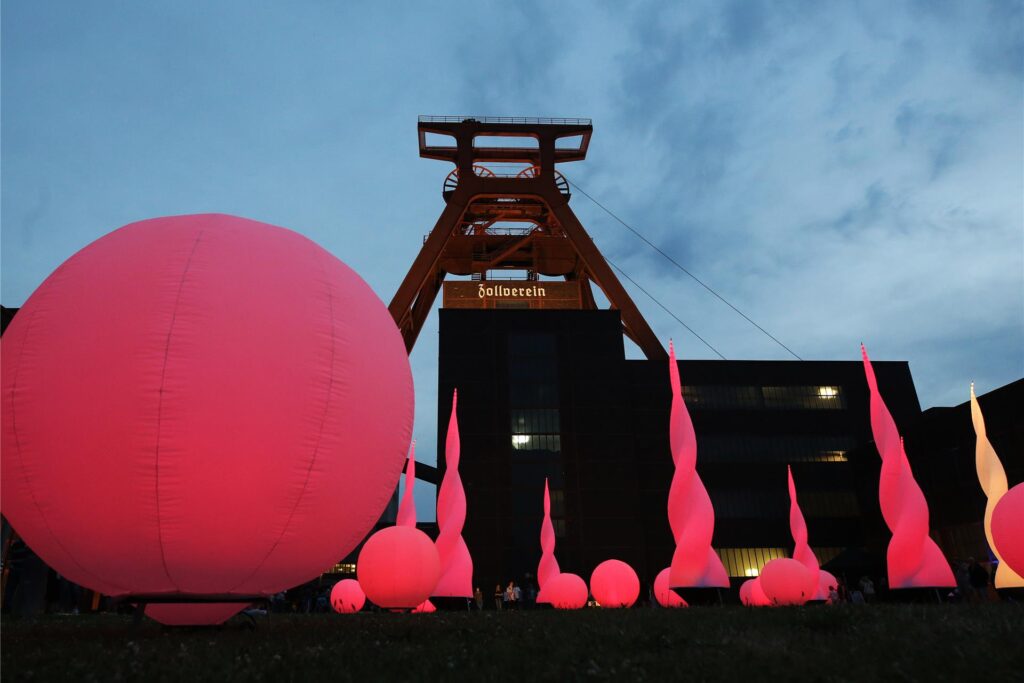 2022: Lichtinstallation auf der Zeche Zollverein in Essen