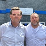 Patrick Bolik, Asset Manager bei Velero Wohnen und Ronny Sager, Head of Asset Management bei Velero Wohnen, sind verantwortlich für die Velero-Wohnungen im Dorstener Stadtteil Barkenberg.