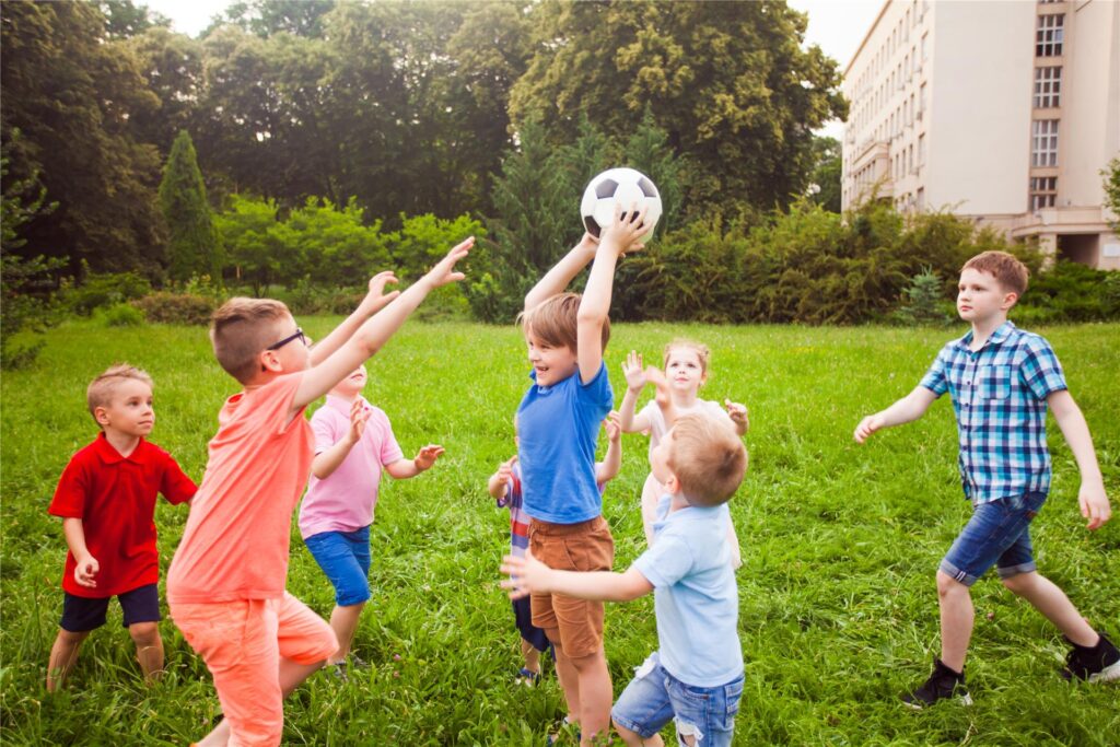 kinder spielen tratzball kinder spielen tratzball