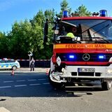 Ein Feuerwehrauto hatte einen Unfall.