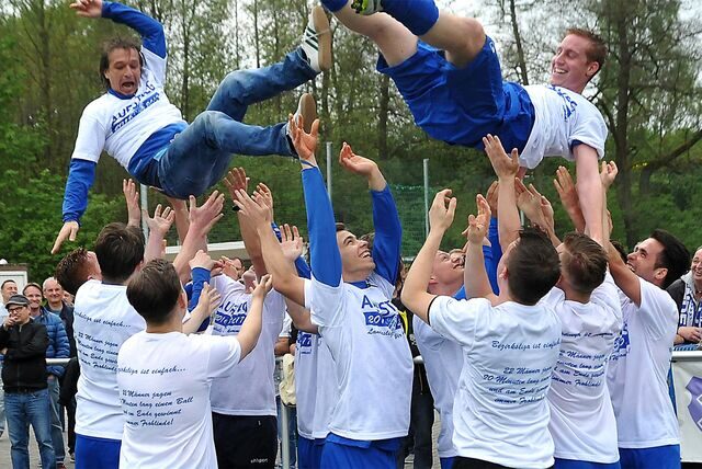 Anfang Mai 2017 feierte der FC Frohlinde den größten Erfolg seiner Vereinsgeschichte: den Aufstieg in die Landesliga.