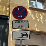 Absolutes Parkverbot in der Wambeler Straße: Diese Regelung sollte für den 28. Mai – dem Tage der geplanten BVB-Meisterfeier – gelten. Am 28. Juni wurde das Schild dann abgeräumt.