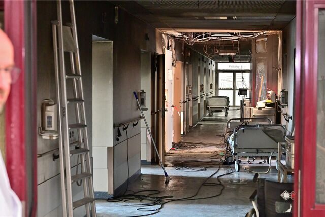 Der Blick auf die vom Brand betroffene Station 2 im Marien-Hospital. Hier brauch das Feuer aus.