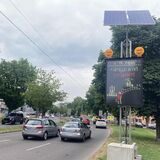 Der Außenring des Königswalls wird für eine Baustelle gesperrt – zumindest in einem Abschnitt. Große LED-Schilder machen darauf aufmerksam.