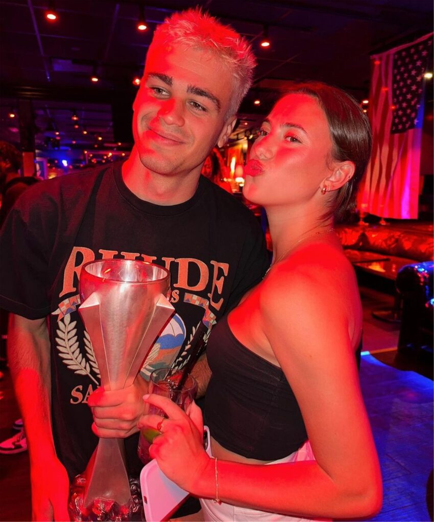 Giovanni Reyna mit seiner Freundin Chloe.