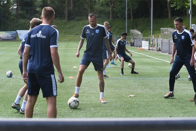 Kevin Großkreutz startete mit Wacker Obercastrop ins Training.