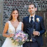 Carina (geborene Böhm) und Philip Schmudde haben auf Schloss Bladenhorst geheiratet.
