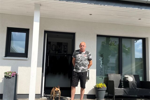 Markus Jankowiak zeigt den Ort des Geschehens.