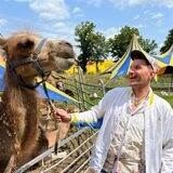 Heinrich Frank und Kamel Aladin haben mit dem Cirkus Florida auf der Wiese vor Poco in Dorsten Station gemacht.