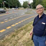 Josef Somogyi an der Einmündung Hervester Straße Bergstraße. Er zeigte uns an vielen Stellen, weshalb er das Experiment Radschnellweg im Stadtkern für misslungen hält.