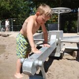 Abkühlung gefällig: Der neue Wasserspielplatz ist vor allem für Kinder an heißen Sommertagen ein Anziehungspunkt.