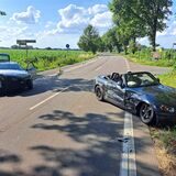 Nach diesem Unfall auf der Feldstraße mussten beide Autos abgeschleppt werden.