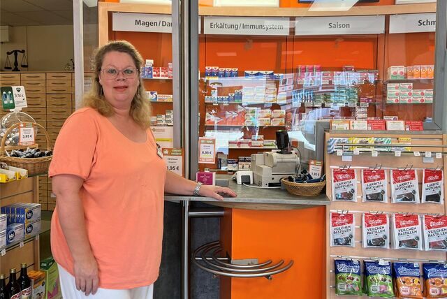 Antje Rückstein in der Farma-Plus-Apotheke am Rathaus.