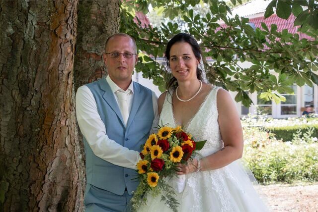 Sonja (geborene Moritz) und Steffen Porsch reisen nach der Hochzeit in Castrop-Rauxel zurück zu ihrem Lebensmittelpunkt in Norwegen.