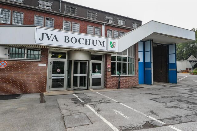 Eine Dattelnerin soll in die Justizvollzugsanstalt (JVA) Bochum heimlich Drogen eingeschmuggelt haben. (Symbolbild)