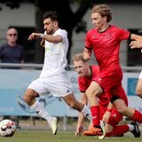 Der SC Husen-Kurl (rot) und der SV Brackel (weiß) standen sich im Halbfinale gegenüber.