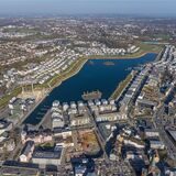 Ein Grundstück wird am Amtsgericht Dortmund versteigert: Es liegt weniger als 300 Meter nördlich vom Phoenix-See.