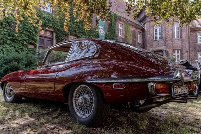 Die Jaguar Association hat Schloss Bladenhorst als Ort für ihr British Picknick gewählt.