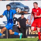 Fabien Garando (l.) und der FC Brünninghausen haben den Hombrucher SV besiegt.