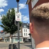 Zuletzt wiesen in der Dorstener Innenstadt noch immer Schilder darauf hin, Masken zu tragen und Abstand zu halten, um sich vor einer Corona-Infektion zu schützen.