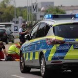 Eine Radfahrerin (61) wurde bei einem Verkehrsunfall in Dortmund schwer verletzt.