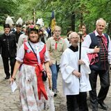 Eine Pilgergruppe kommt am Annaberg in Haltern an.