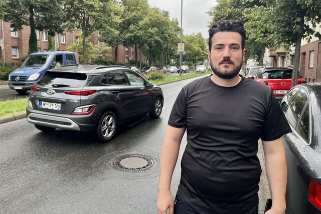 Mohammad Salem (32) arbeitet im Lebensmittelmarkt seiner Eltern an der Mallinckrodtstraße. Er ist gegen eine Ausweitung von Tempo 30 auf der wichtigen Nordstadt-Achse.