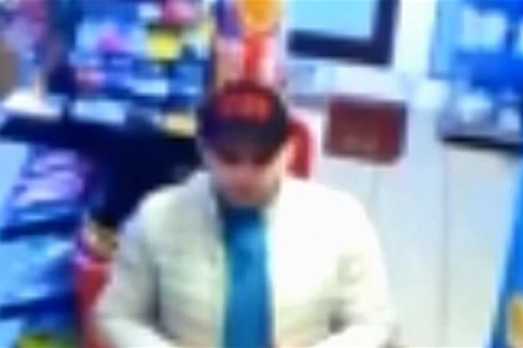 Dieser Mann wird wegen sexueller Belästigung in Dorsten gesucht.