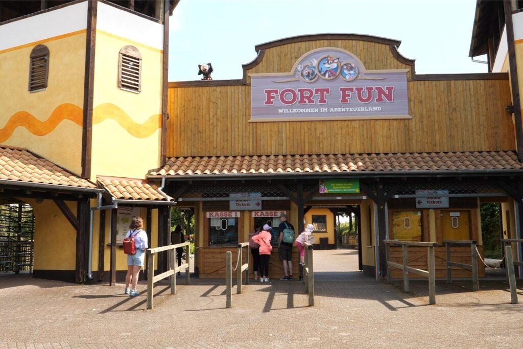 Eingang des Fort Fun Abenteuerlands Eingang des Fort Fun Abenteuerlands