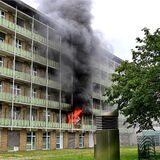 Flammen schlugen aus dem Zimmer der Station 2, bevor die Feuerwehr eintraf.