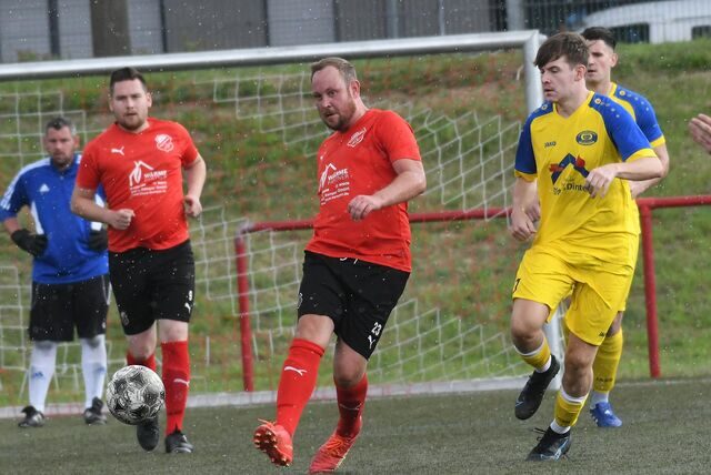 In der Vorrunden-Gruppe B der Stadtmeisterschaft sicherte sich die Spvg Schwerin nach den Spielen gegen Wacker Obercastrop und den SuS Pöppinghausen die Halbfinal-Fahrkarte.